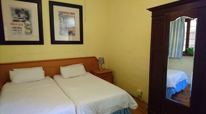 Oak Lodge FlashPackers