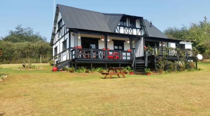 Woodcutters Guest House & Cottage
