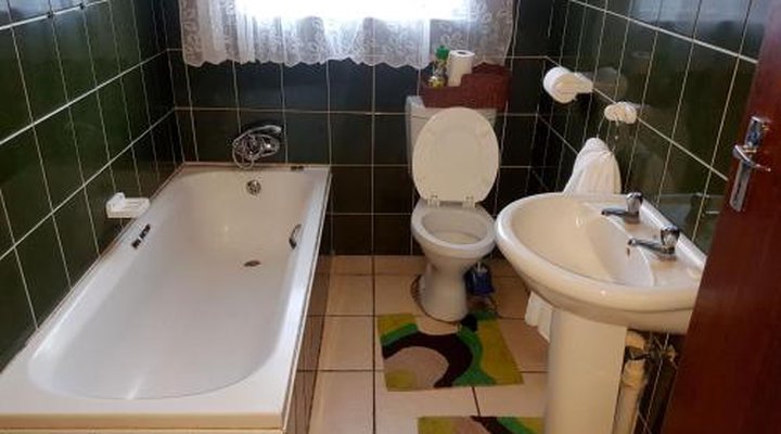 Reamogetswe Bed and Breakfast