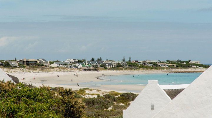Moana Bay