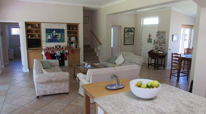 Kingfisher Beach House