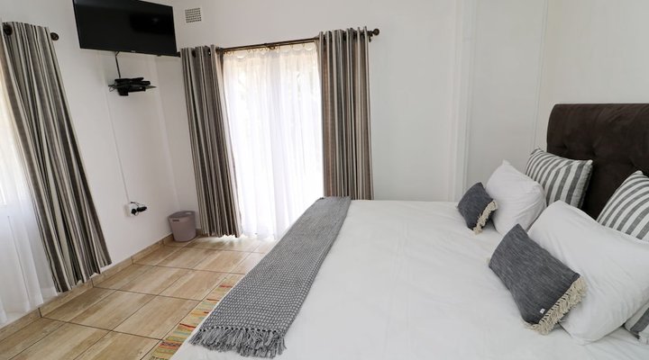 Msitu Kwetu Lodge & Safaris 
