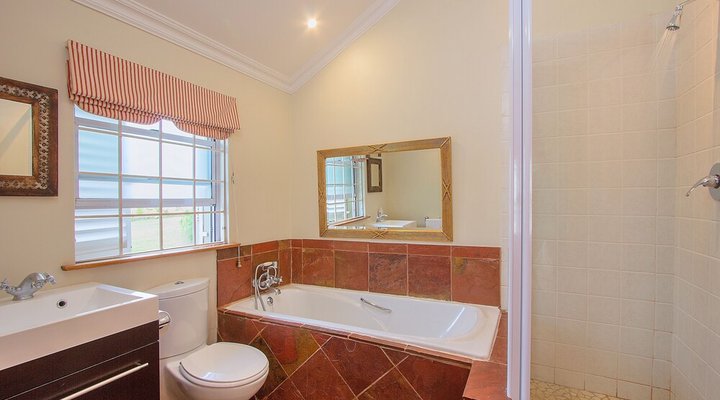 La Best Vaal Manor