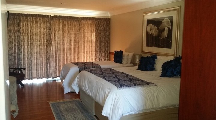 The Club House Guesthouse