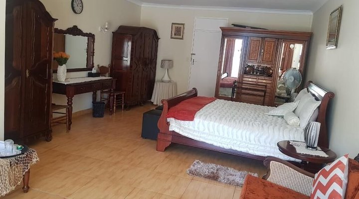 Upper Houghton Guesthouse