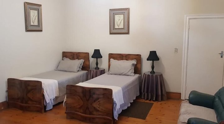 Upper Houghton Guesthouse