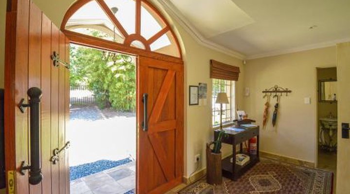 San Rock Guest House