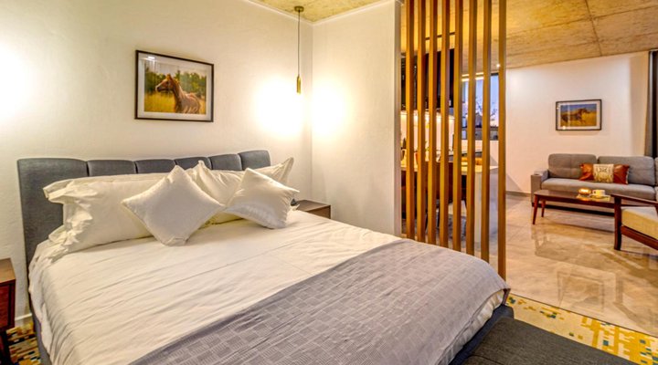 Kravit Premier Suites