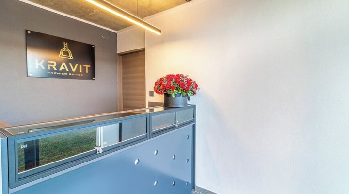 Kravit Premier Suites