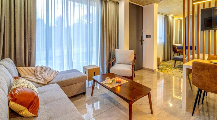 Kravit Premier Suites