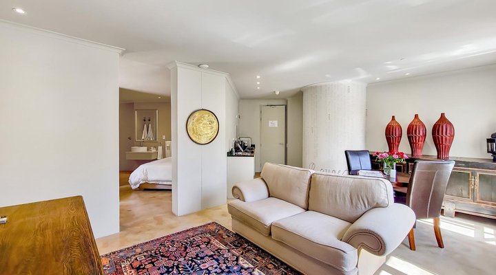 Rouge on Rose Boutique Hotel