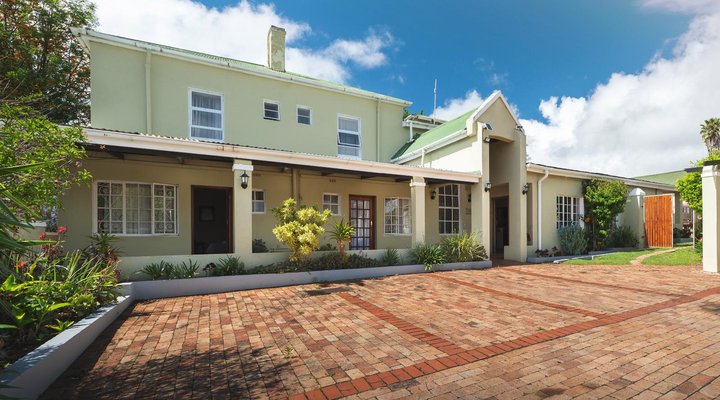Oak Lodge Guesthouse