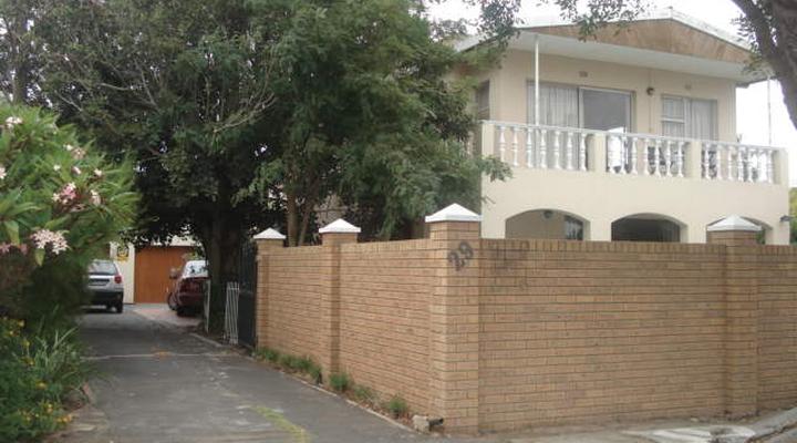 Three Arches Guest House