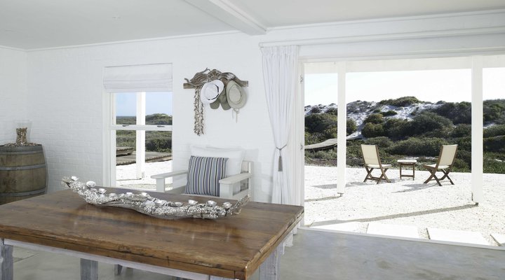 The White House Beach Villa