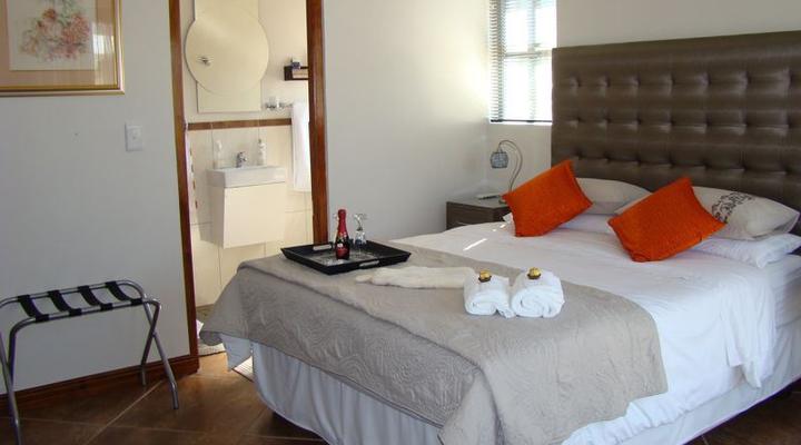 The Guesthouse @ Kopke Classic Cars