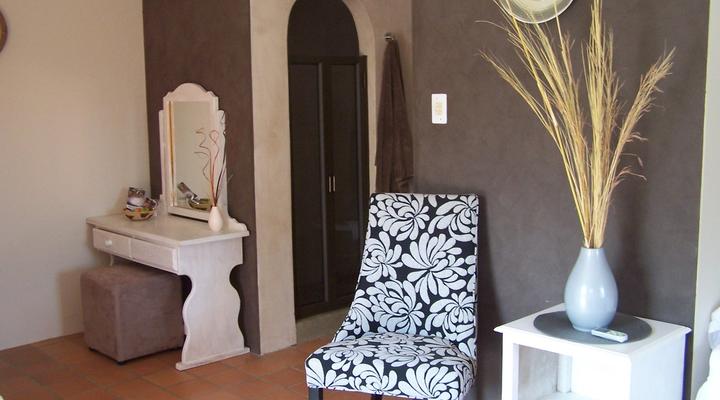 The Elegant Farmstead