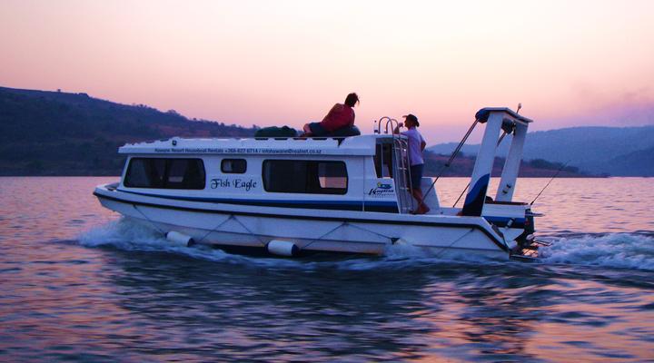 Lightleys House Boats Maguga Dam