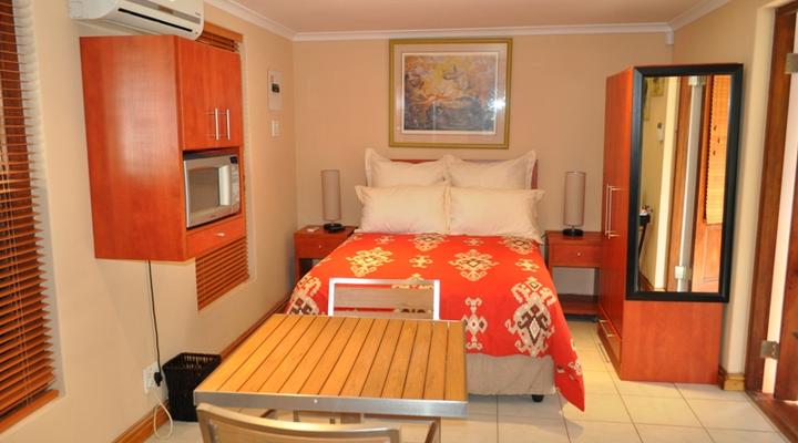 The Oak and Vine Guest House