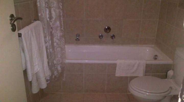 Apartment 9, Piccadilly Court