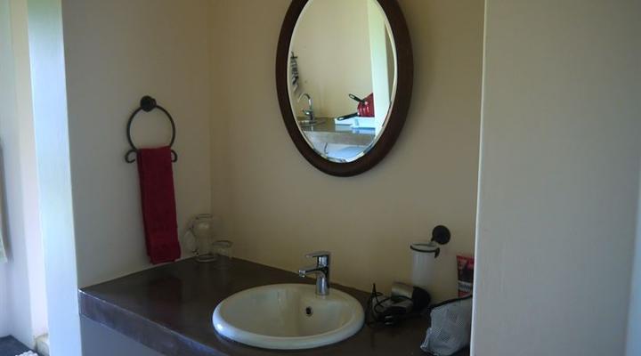 Royal Jozini Siqalo Lodge