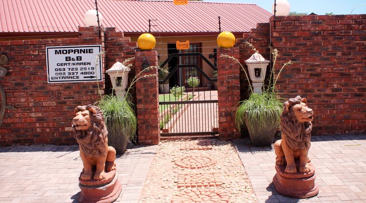 Mopanie Guest House
