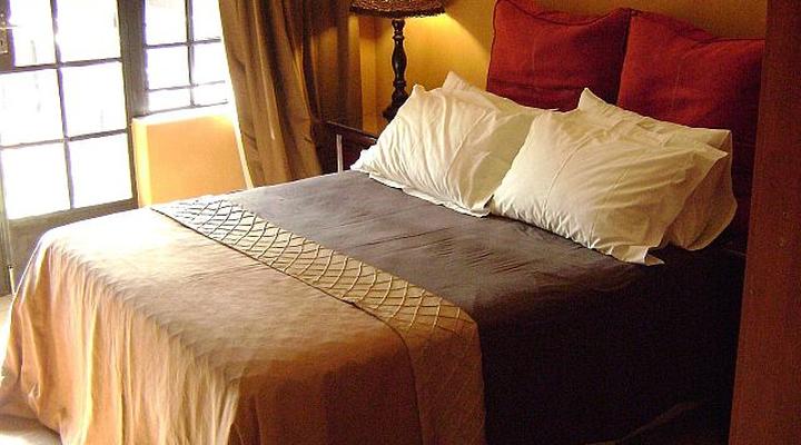 Ferndale Manor Guest House & Function Venue