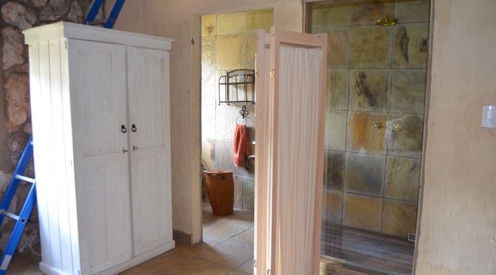 Riverside Hide-a-Way