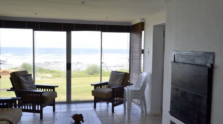 Hermanus Beach Club House 14
