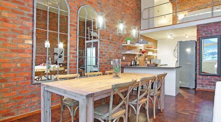 Afribode Mountain View Loft 