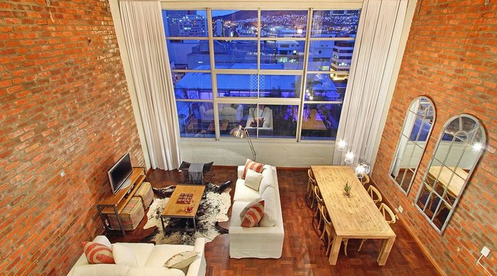 Afribode Mountain View Loft 