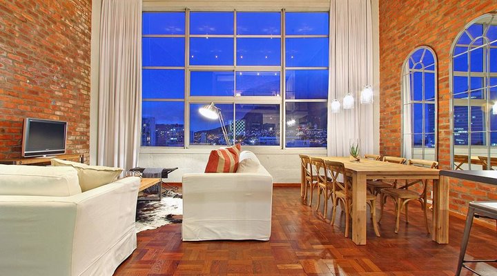 Afribode Mountain View Loft 