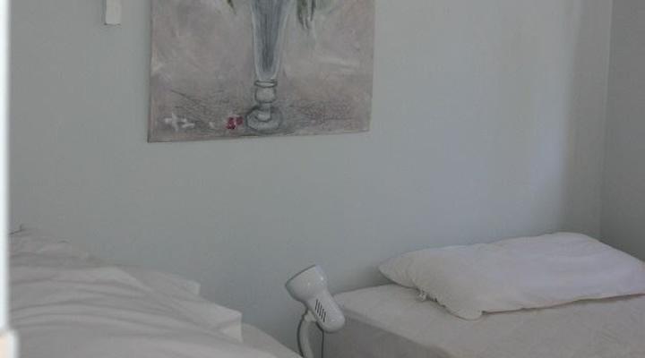 Pringle Bay– Cute Cottage ( Dog friendly and wifi )