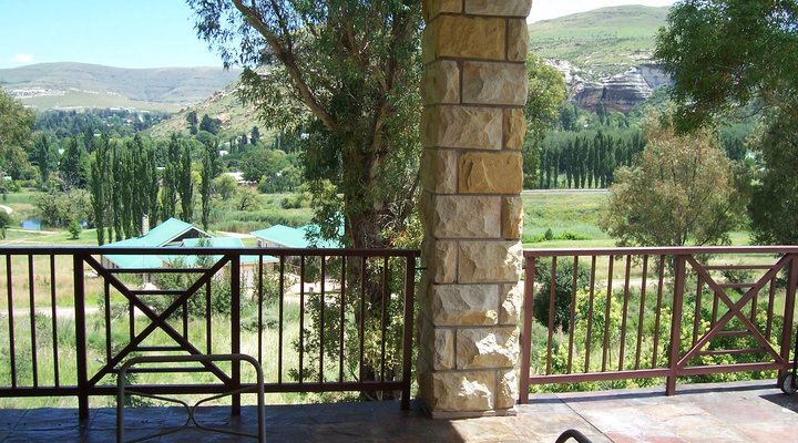 Bluegum Villa, Clarens Golf Estate