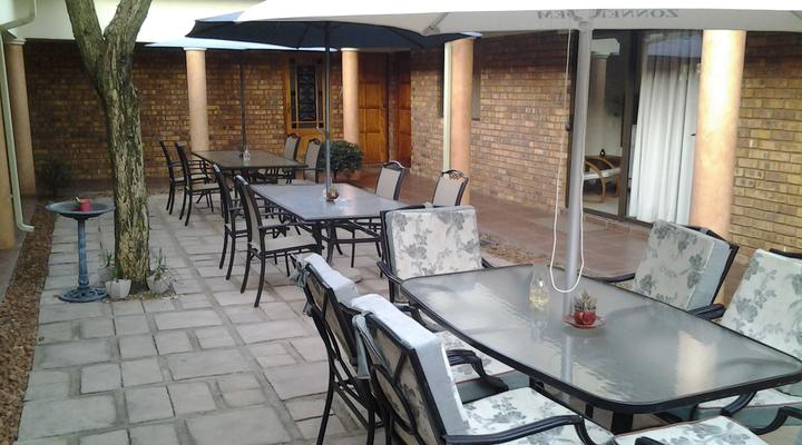 Le Bougainville Guest House