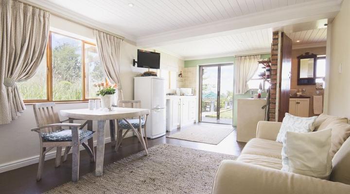 A Hilltop Country Retreat