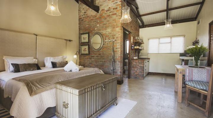 A Hilltop Country Retreat