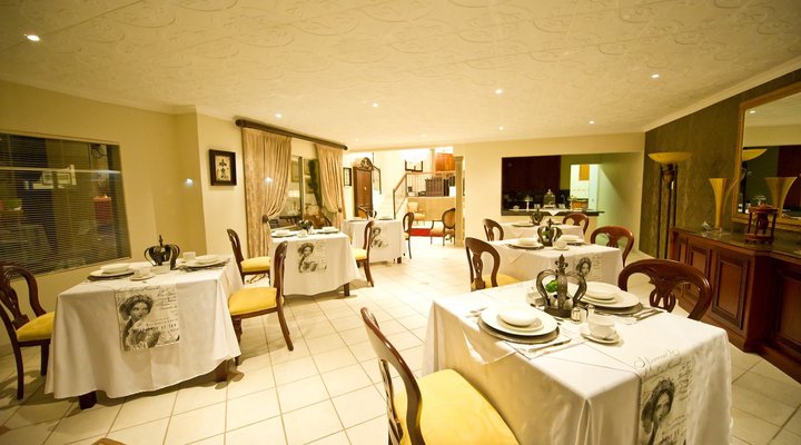 Kings & Queens Boutique Hotel