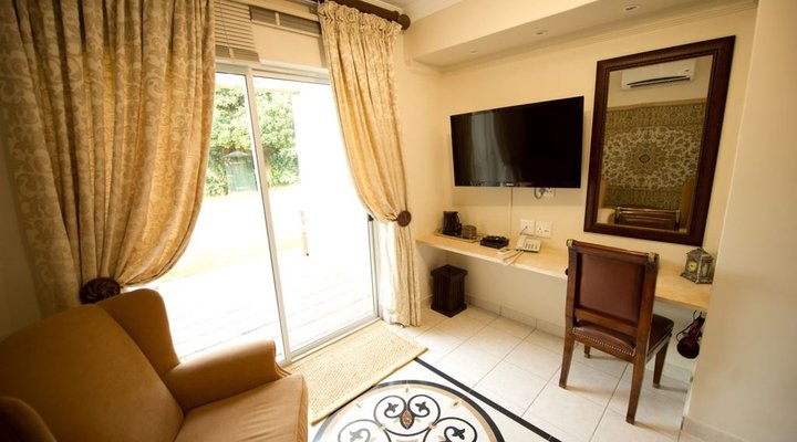 Kings & Queens Boutique Hotel