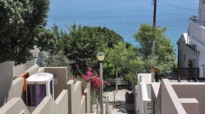 7A Clifton Steps