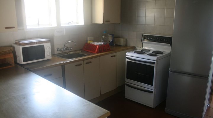 Hole in the Wall Accommodation Unit H1