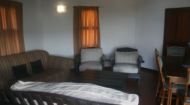 Hole in the Wall Accommodation Unit H1