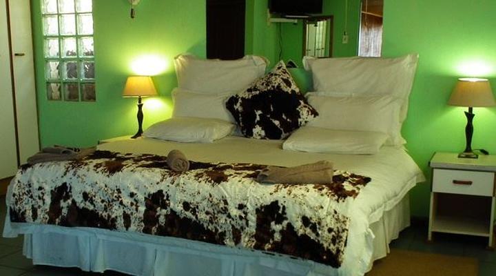 Glass House Guest Lodge