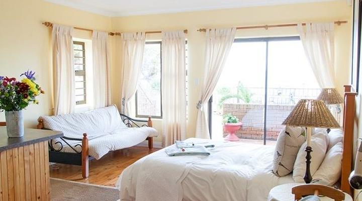 Strandloper Guest House