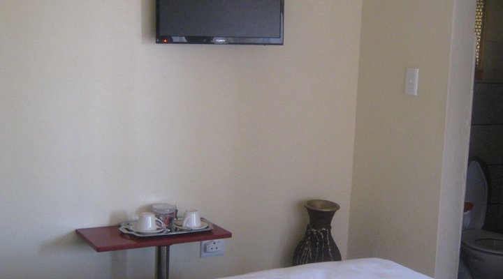 Beverly Hills Guest House