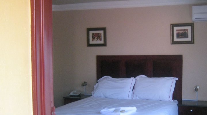 Beverly Hills Guest House