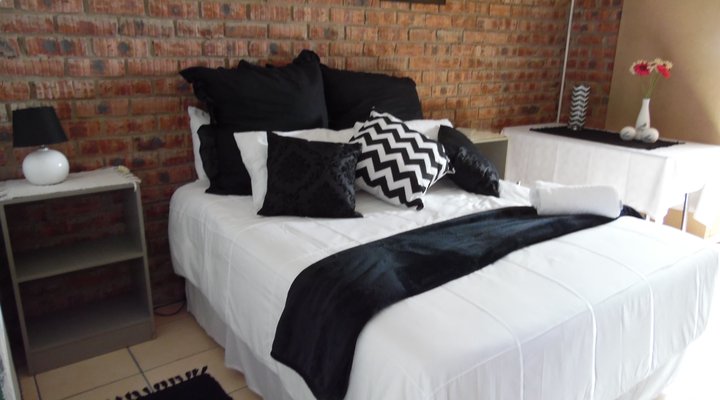 Ossewa Family House / Museum