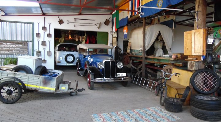 Ossewa Family House / Museum