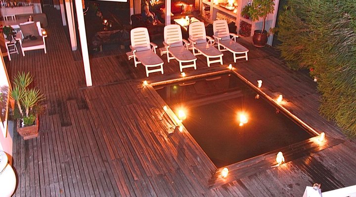 Sea Breeze Beach House 