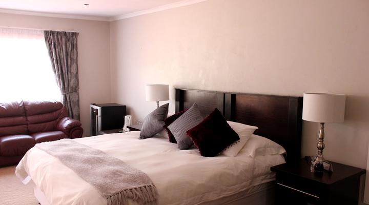 The Lazy Grape Guest Lodge & Spa