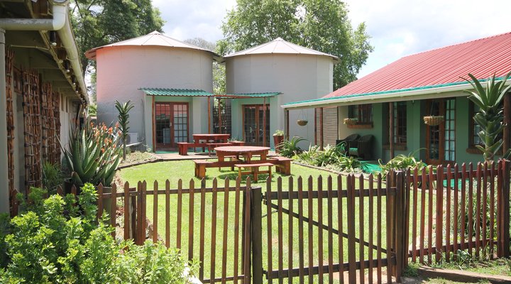 Dunning Country House